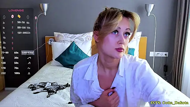 PannaDakota online show from February 6, 1:10 pm