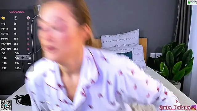 PannaDakota online show from March 4, 6:04 am