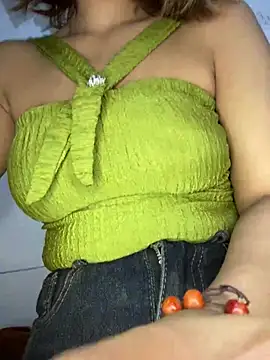 Sofia xx2 online show from January 17, 9:06 am