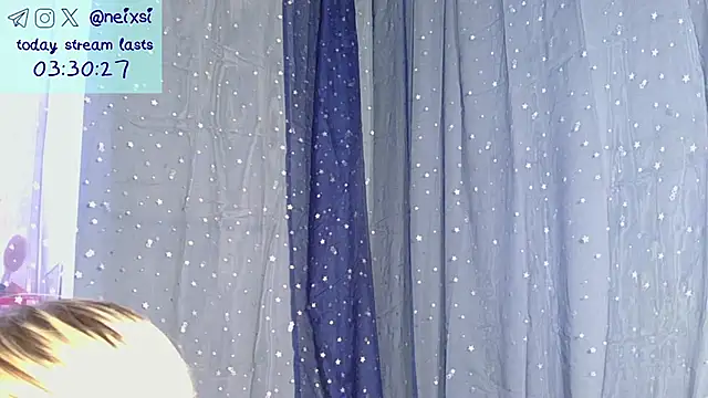 Snapshot of ixsi chatting on February 17, 6:43 am ixsi online show from February 17, 6:43 am