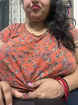 smile pretty online show from February 17, 5:43 pm