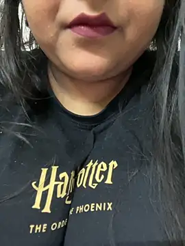 smile pretty online show from October 7, 7:44 pm