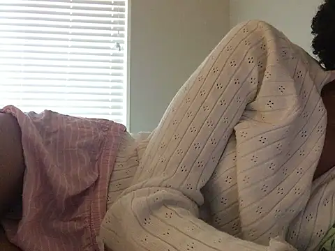 loveofbea online show from January 4, 4:22 pm