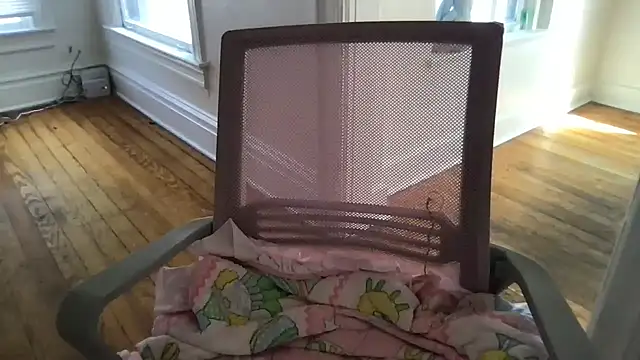 loveofbea online show from March 29, 10:10 pm