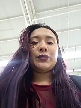 Snapshot of Blushing_Katy chatting on February 16, 12:19 am Blushing Katy online show from February 16, 12:19 am