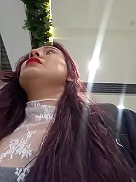 Snapshot of Blushing_Katy chatting on February 16, 11:59 pm Blushing Katy online show from February 16, 11:59 pm