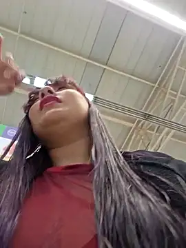 Snapshot of Blushing_Katy chatting on March 15, 11:28 pm Blushing Katy online show from March 15, 11:28 pm