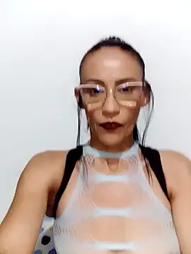 BarbaraMature online show from January 10, 7:00 pm