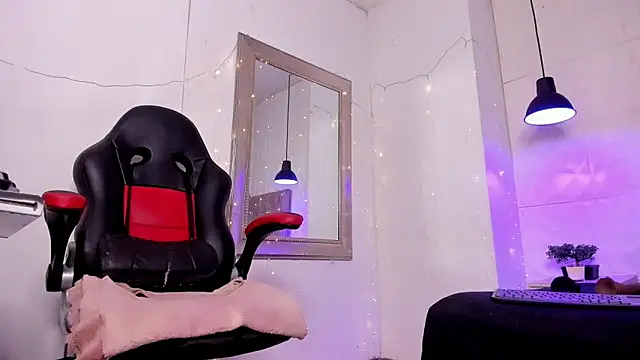 angel hardy dl online show from November 4, 12:04 pm