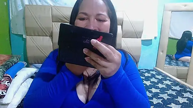 Stefanny Taylor  online show from October 25, 6:02 pm