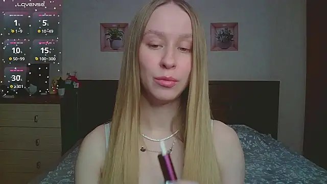 Lily  Devil online show from January 17, 5:38 pm