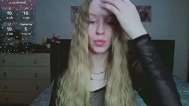 Lily  Devil online show from February 10, 12:53 pm