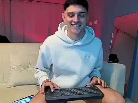 Snapshot of bastia_noooo chatting on December 30, 5:37 am bastia noooo online show from December 30, 5:37 am