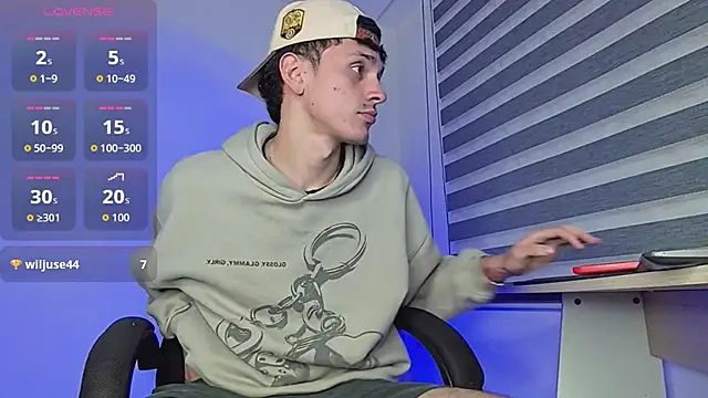 Snapshot of bastia_noooo chatting on February 14, 5:26 am bastia noooo online show from February 14, 5:26 am