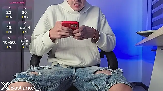 Snapshot of bastia_noooo chatting on February 24, 9:13 pm bastia noooo online show from February 24, 9:13 pm