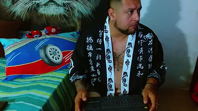 Michaell Myerss  online show from November 28, 1:14 pm