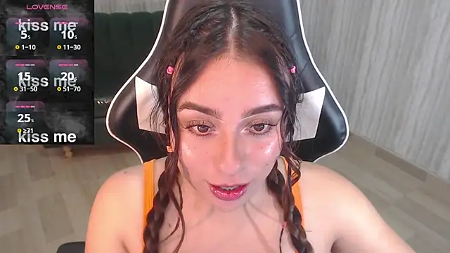 Georgina 1t online show from March 19, 2:24 pm