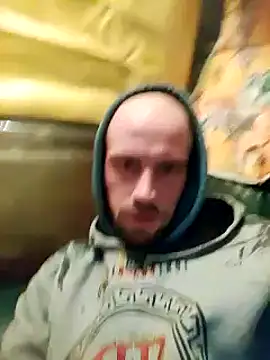 Snapshot of Rejtelmesest chatting on January 18, 9:13 pm Rejtelmesest online show from January 18, 9:13 pm