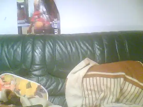 Snapshot of Rejtelmesest chatting on March 9, 7:59 pm Rejtelmesest online show from March 9, 7:59 pm