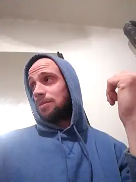 Snapshot of Rejtelmesest chatting on March 17, 3:36 am Rejtelmesest online show from March 17, 3:36 am