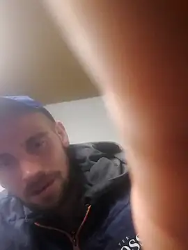 Snapshot of Rejtelmesest chatting on March 21, 12:51 am Rejtelmesest online show from March 21, 12:51 am