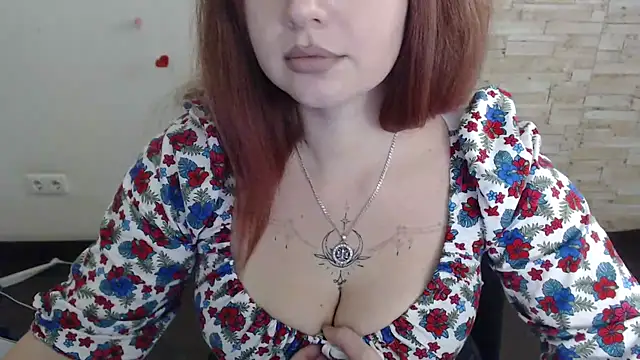 Snapshot of Lizzy_Love chatting on January 23, 3:54 pm Lizzy Love online show from January 23, 3:54 pm