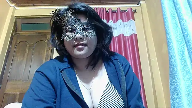 Cutehornycouples online show from February 13, 7:10 pm