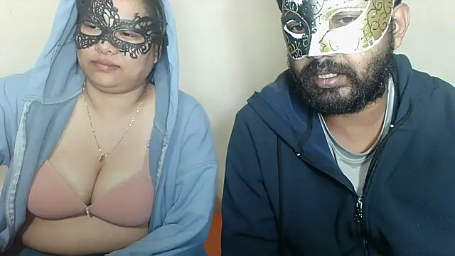 Cutehornycouples online show from November 29, 4:43 pm