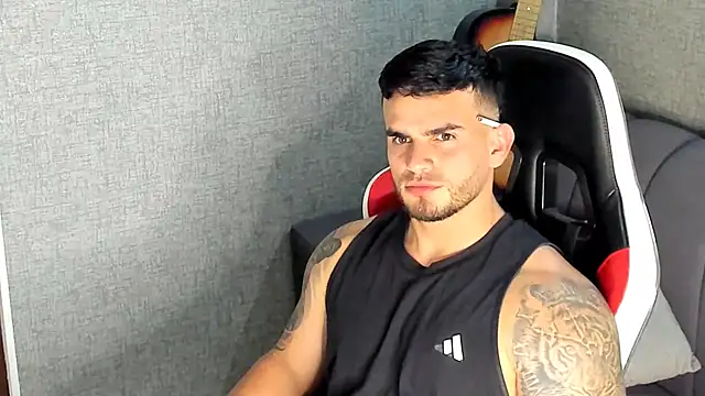 Ricardogo19 online show from November 10, 11:04 pm