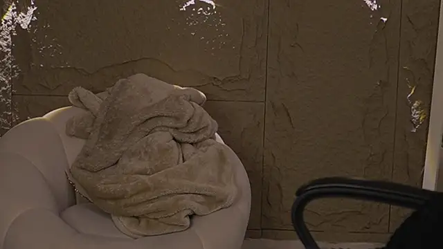 Logan Varela online show from February 22, 1:53 pm