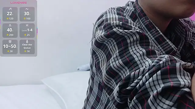 Snapshot of yourcuteneighbourr chatting on October 29, 3:09 am yourcuteneighbourr online show from October 29, 3:09 am