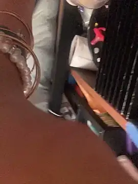 gurlnips online show from December 4, 11:35 pm