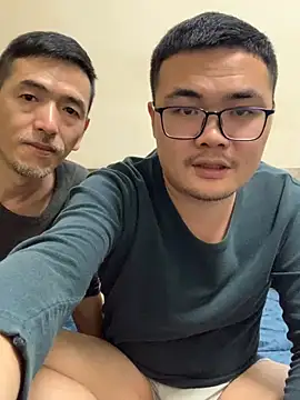 lililiwuwuwu online show from December 11, 1:39 pm