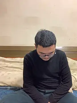 lililiwuwuwu online show from December 17, 1:16 pm