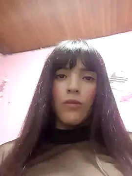 Snapshot of sailor_moon07 chatting on March 7, 4:13 am sailor moon07 online show from March 7, 4:13 am