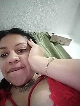 Tiphanydirty3 online show from May 29, 4:21 am