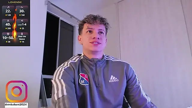 DerekOlsen online show from October 23, 2:44 am