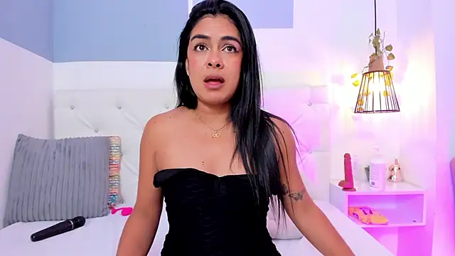 hannah gray online show from March 21, 3:02 pm