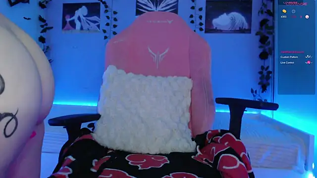 Scarlettsrorm online show from February 14, 5:30 am