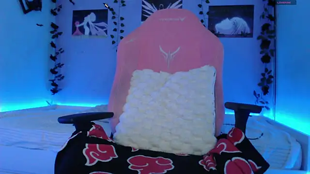 Scarlettsrorm online show from February 17, 5:04 am