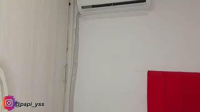 Snapshot of dominic_smith_ chatting on March 14, 11:11 pm dominic smith  online show from March 14, 11:11 pm