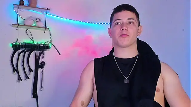 Alan hadid1 online show from March 19, 8:22 pm