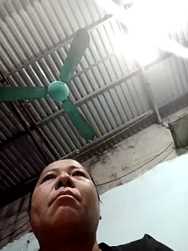 Snapshot of Queen_18200 chatting on November 2, 10:34 pm Queen 18200 online show from November 2, 10:34 pm