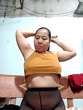 Snapshot of Queen_18200 chatting on November 13, 10:41 pm Queen 18200 online show from November 13, 10:41 pm