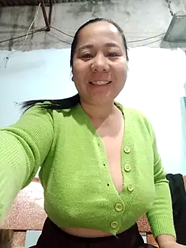 Snapshot of Queen_18200 chatting on November 26, 10:22 pm Queen 18200 online show from November 26, 10:22 pm