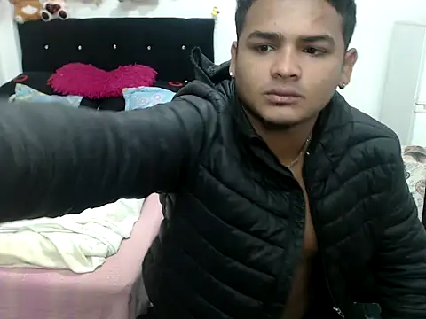 Boycuriousxxx online show from March 4, 11:08 am