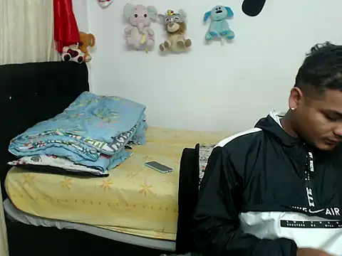 Boycuriousxxx online show from March 18, 10:46 am