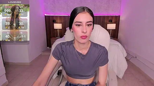 karlaa james online show from June 17, 11:01 am