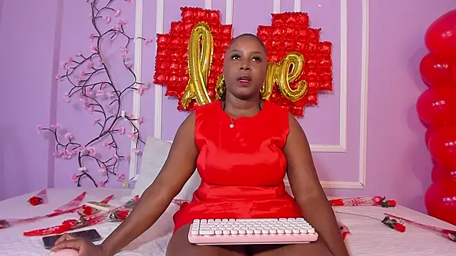 Chleo   online show from February 14, 2:33 pm