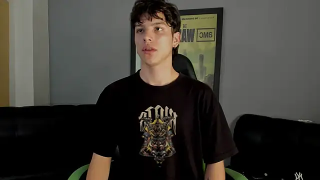 Snapshot of bravoboreal chatting on December 4, 5:55 pm bravoboreal online show from December 4, 5:55 pm